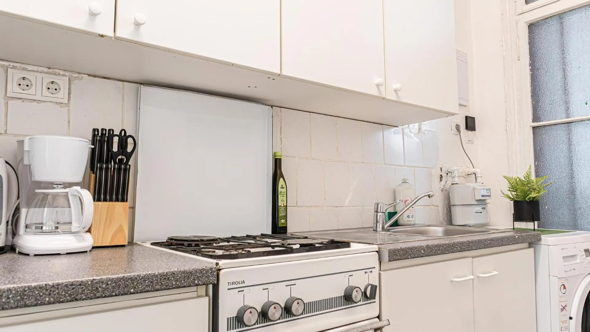 Past Meets Present - 1Br Apt Near Westbahnhof Vienna